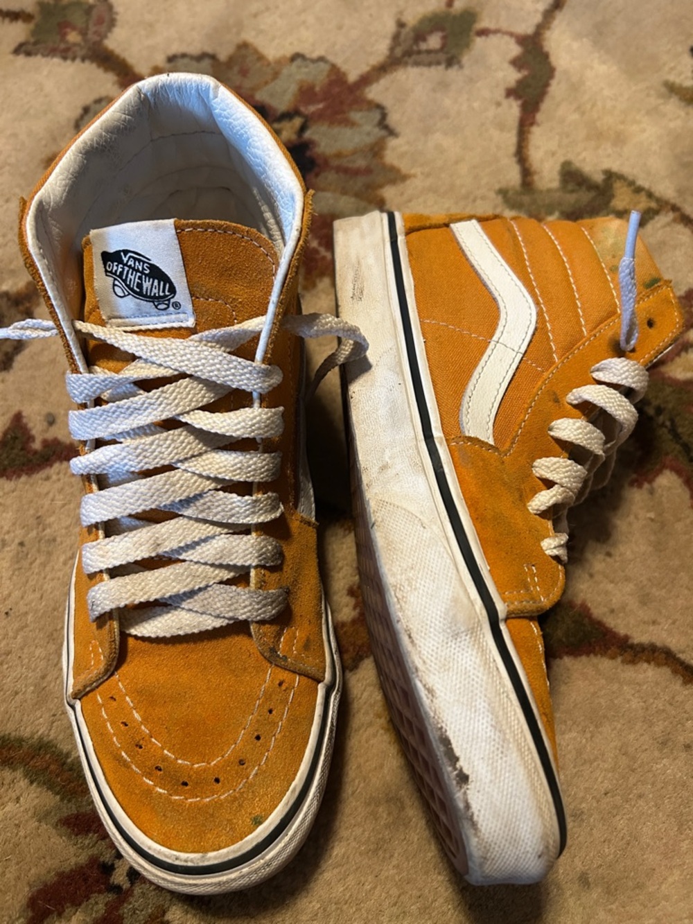 Vans women’s 7 High Top leather canvans Sneakers high top